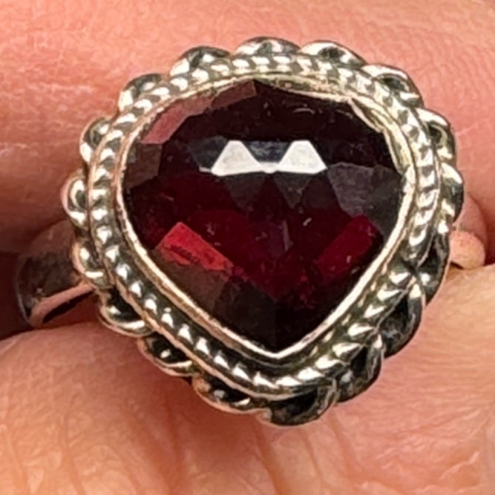 925 Red Garnet Heart Ring